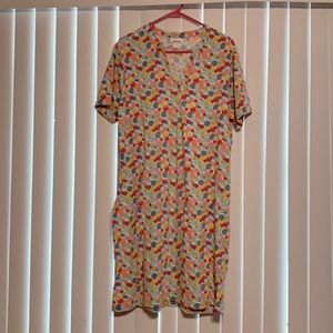 CW classics size Lg short sleeve v neck T-shirt dress multicolor polka dots NWOT
